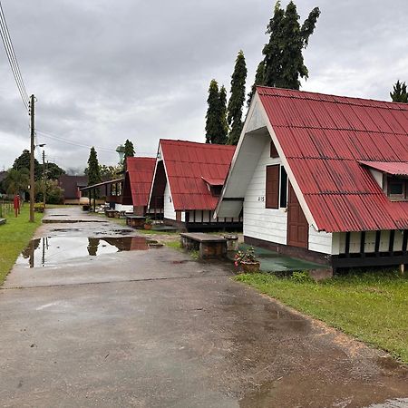 Mae Chaem Hotel And Resort Экстерьер фото