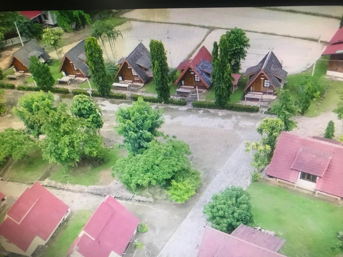 Mae Chaem Hotel And Resort Экстерьер фото